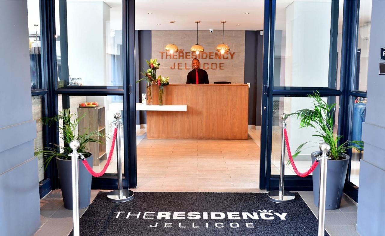 Mint Hotel Rosebank Johannesburg Exterior photo